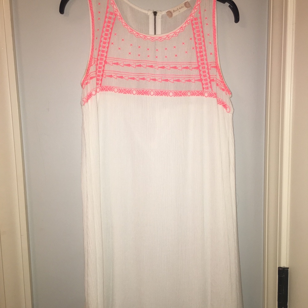 White and pink dress